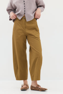 Yuval Pants in Brown
