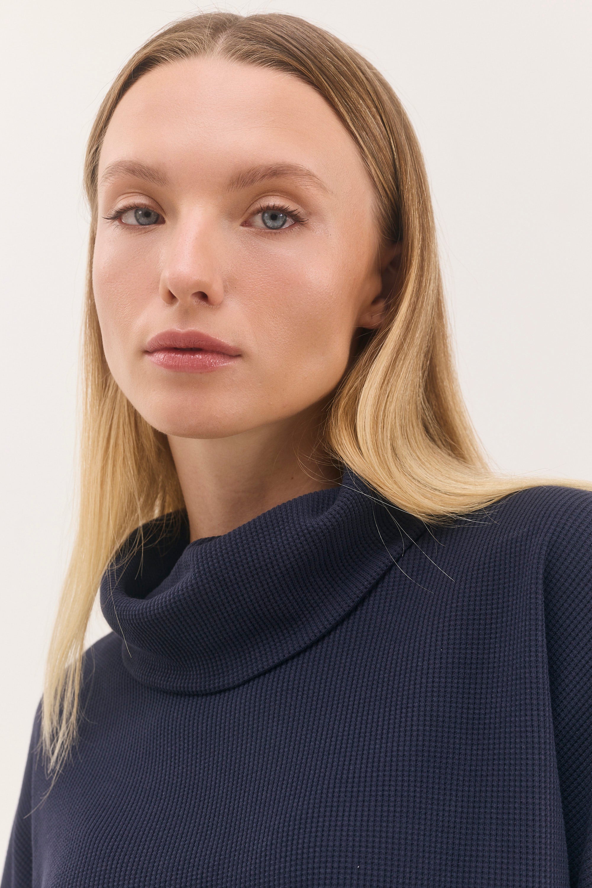 חולצת לונה כחול נייבי