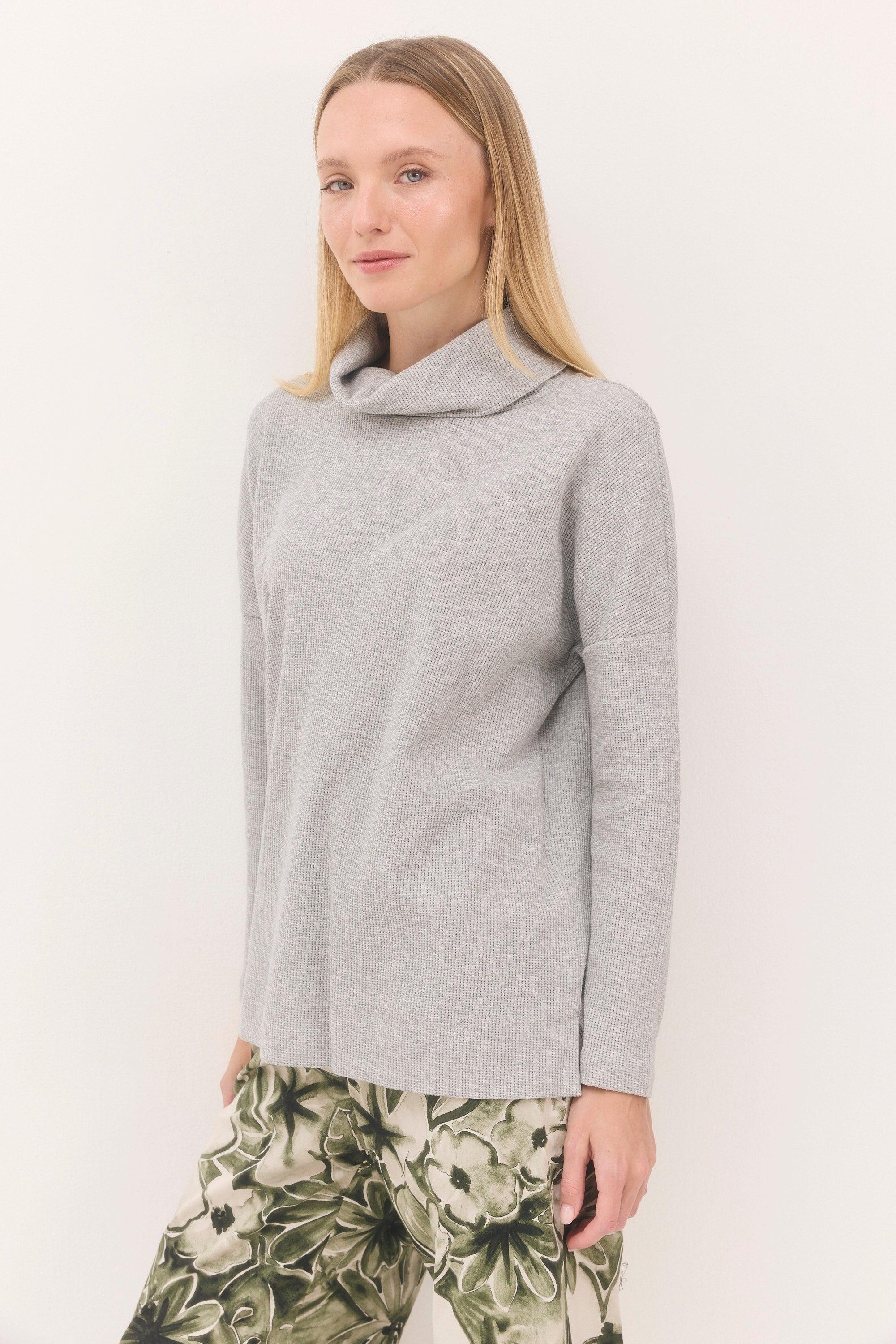 חולצת לונה אפור בהיר