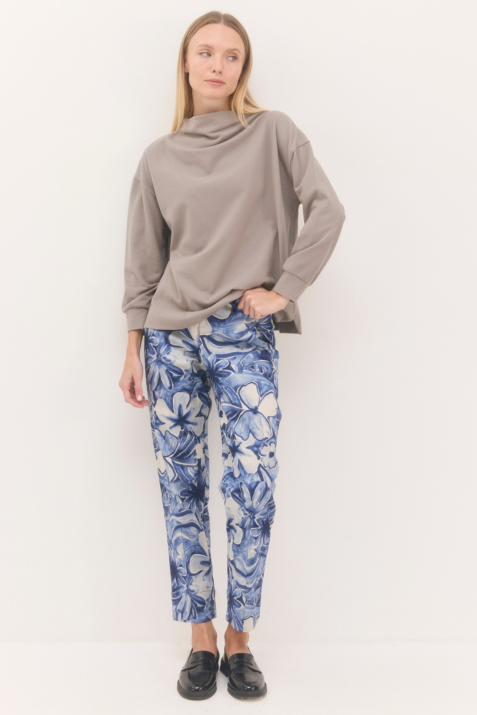 מכנסי נעמה הדפס כחול