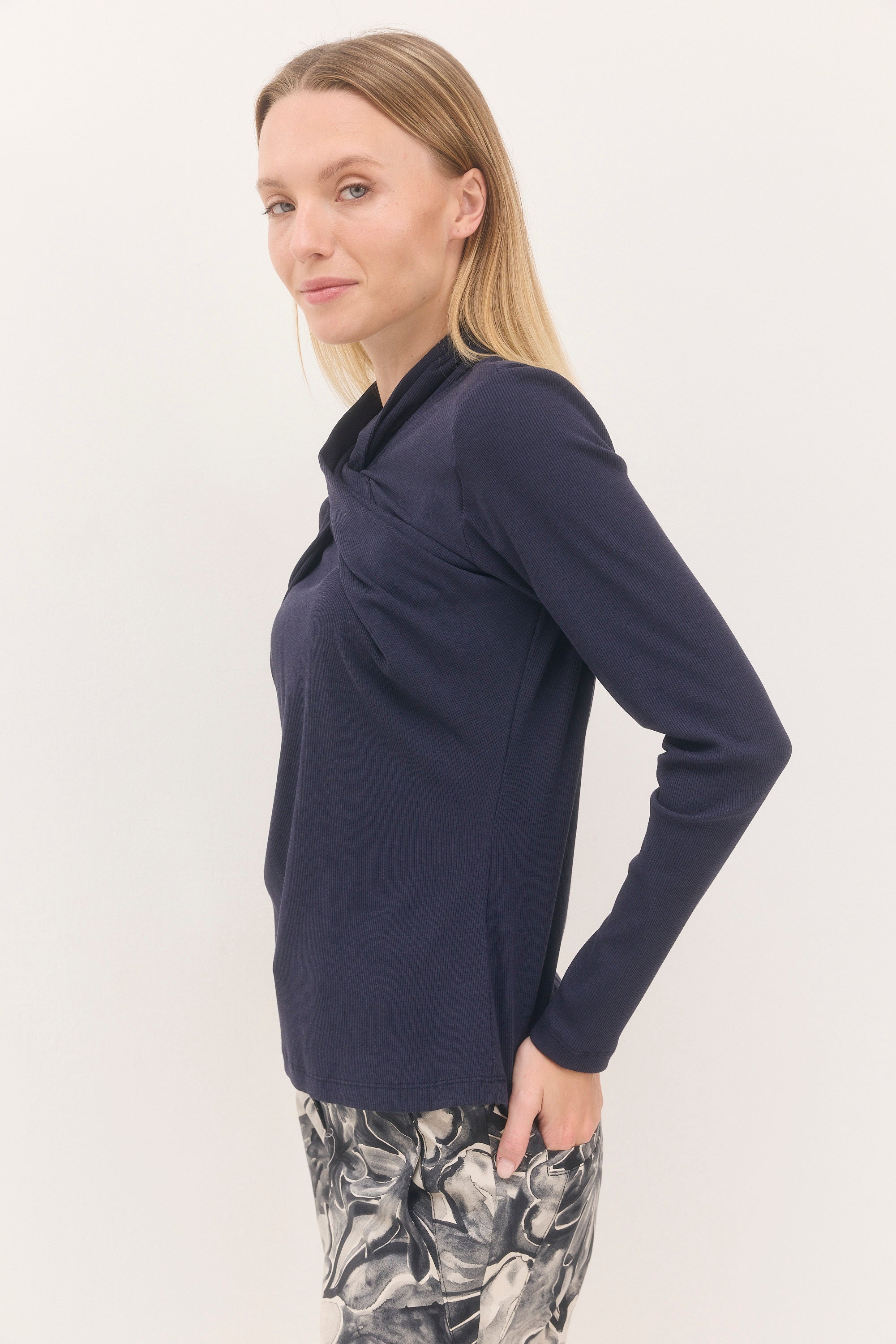 חולצת גילי כחול