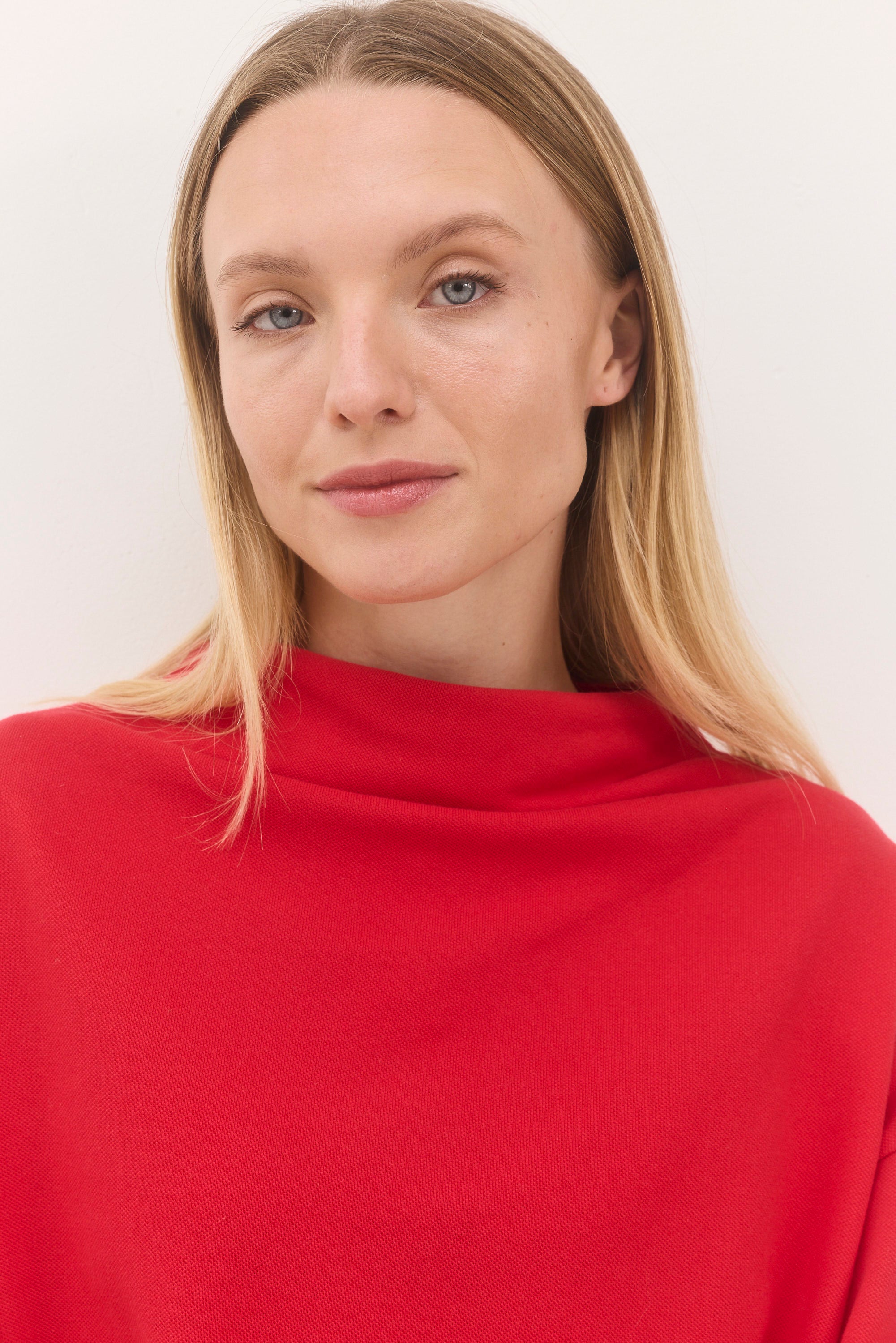 חולצת בקי אדום