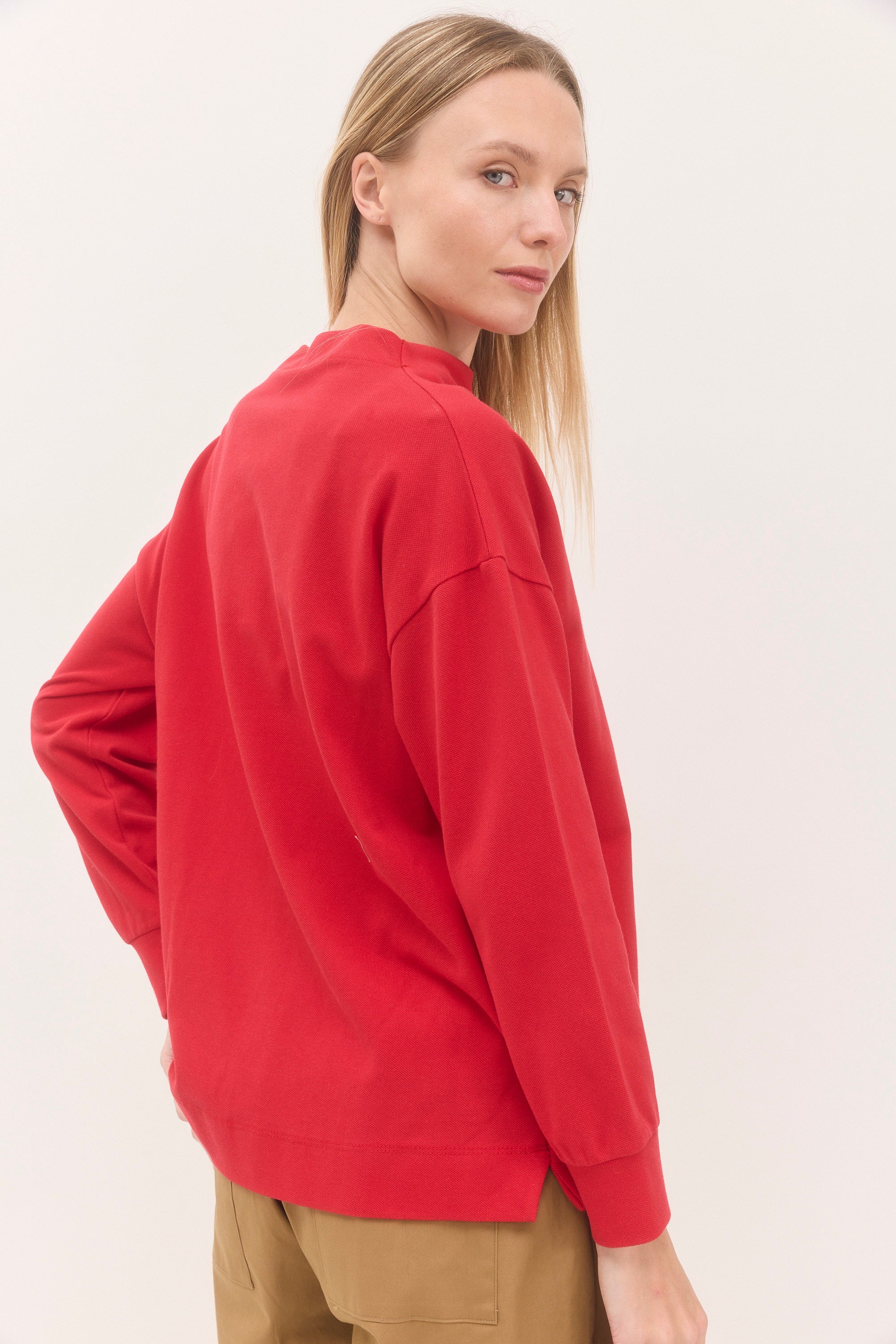 חולצת בקי אדום