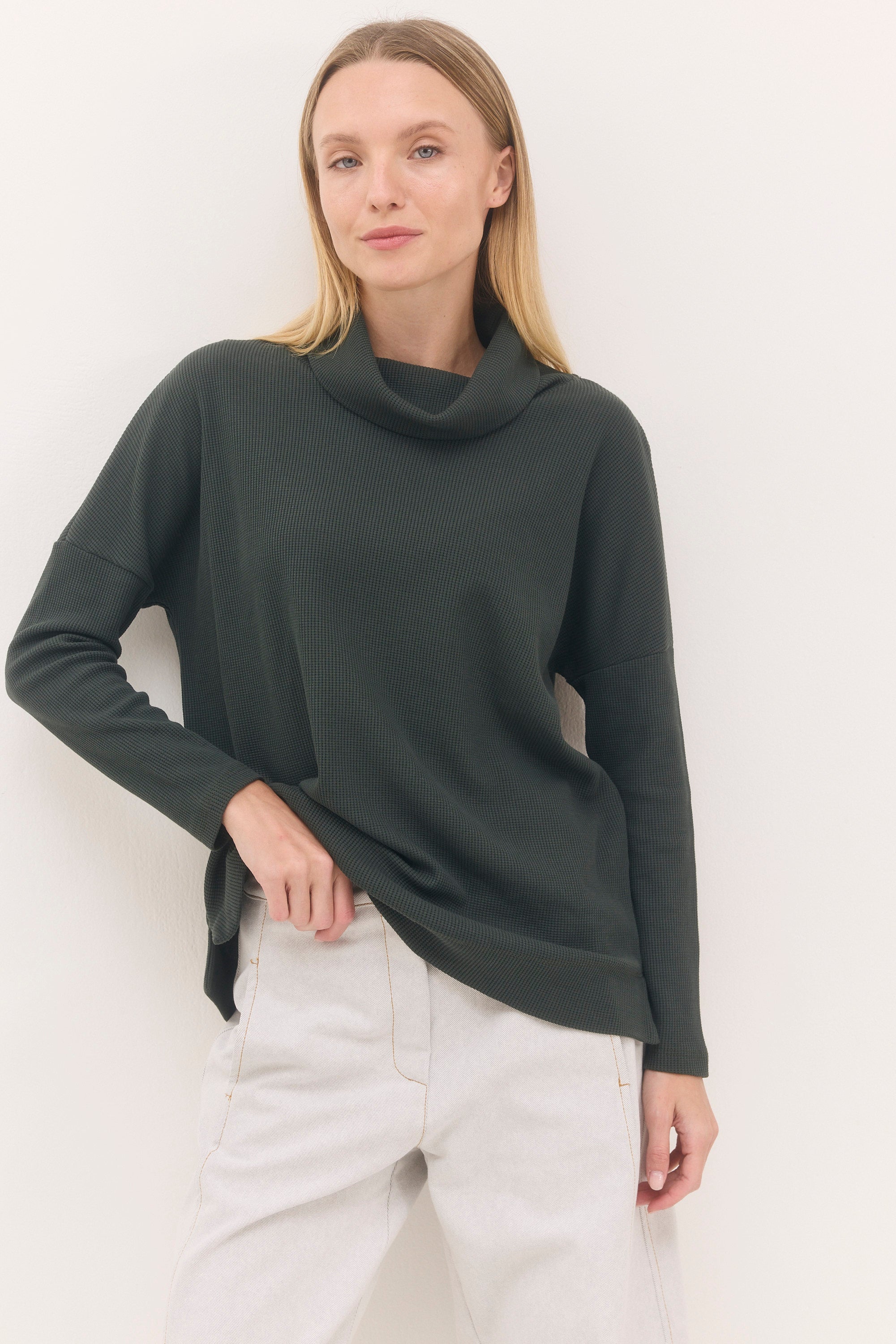 חולצת לונה כחול נייבי