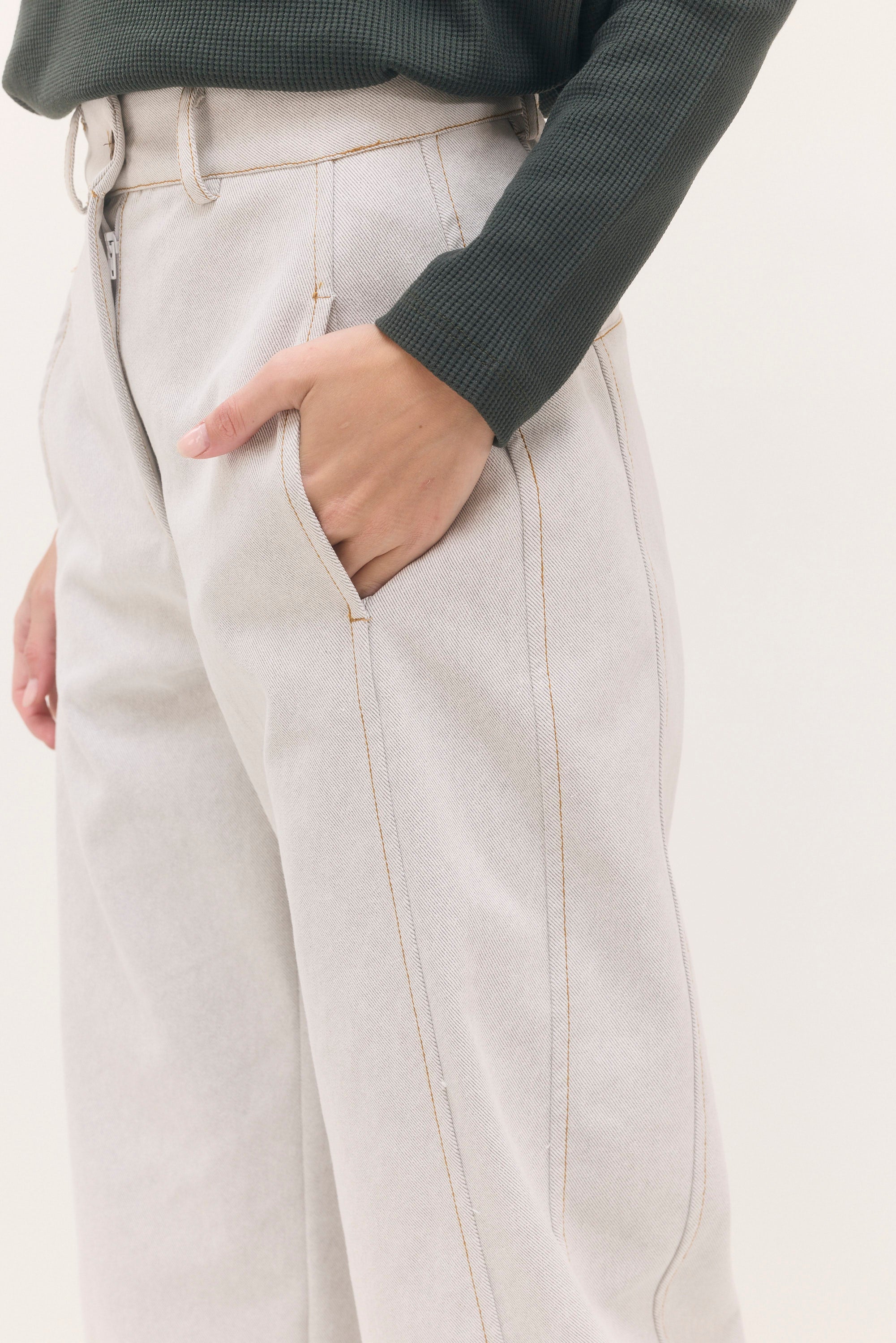 מכנסי אליזבת' ג'ינס בהיר