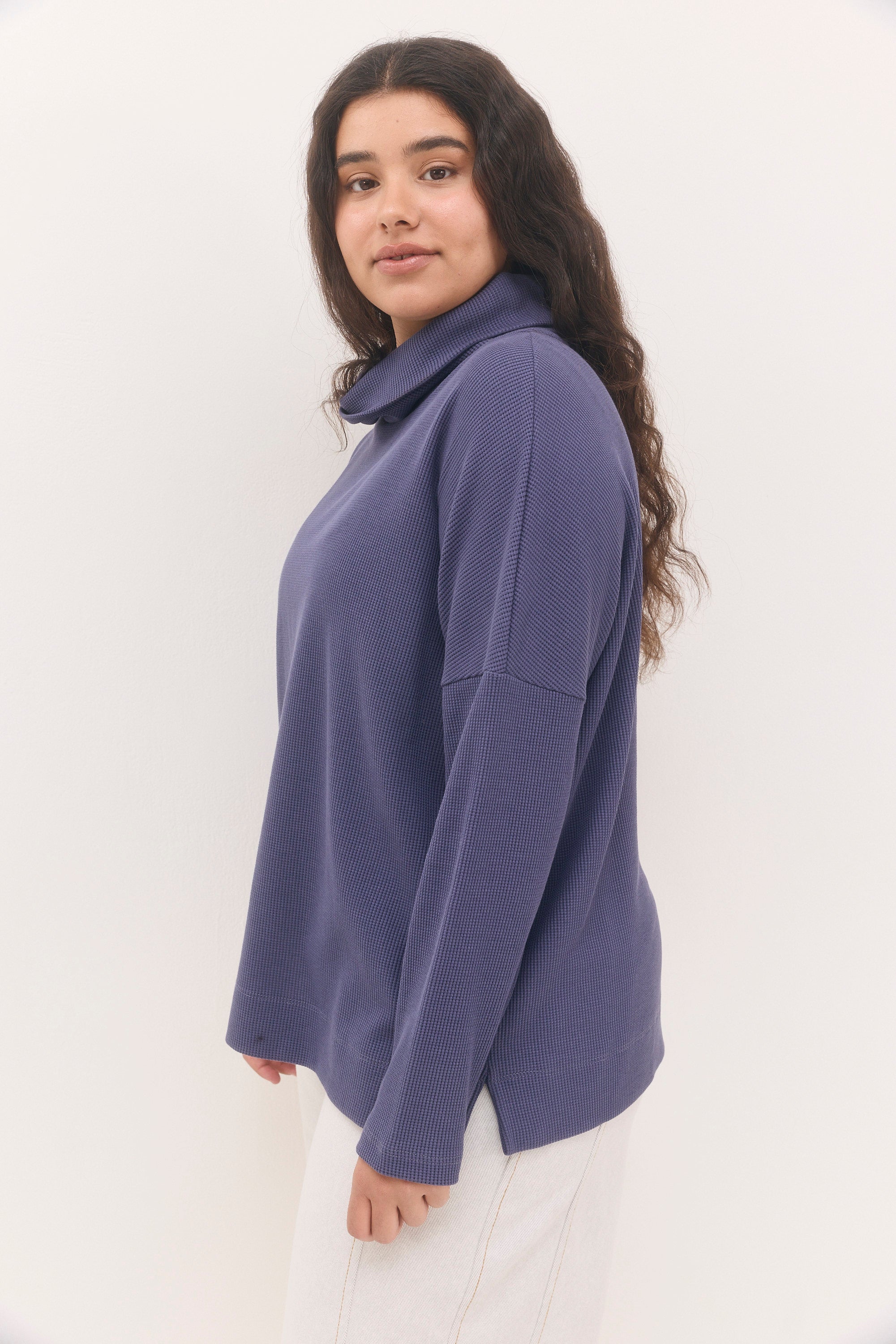 חולצת לונה כחול מעושן