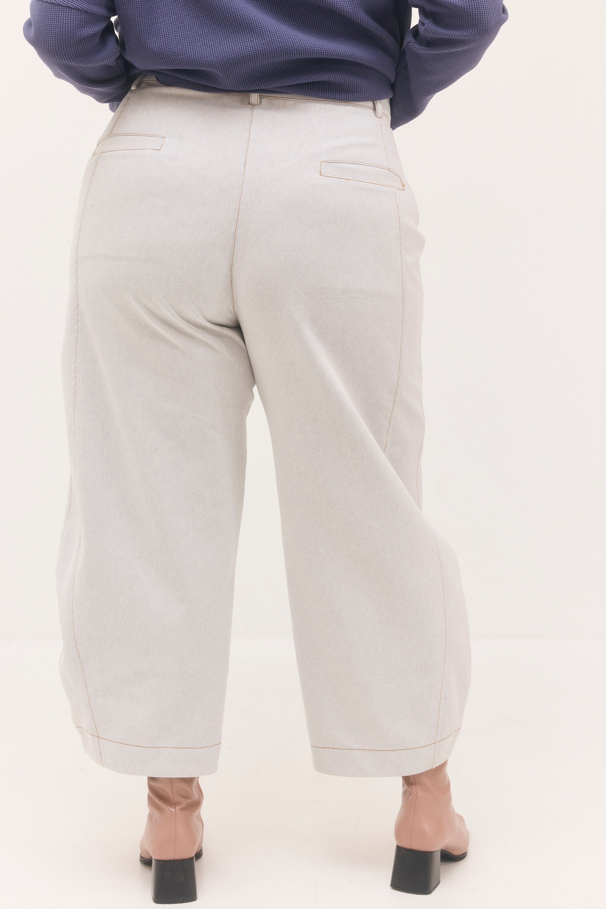 מכנסי אליזבת' ג'ינס בהיר